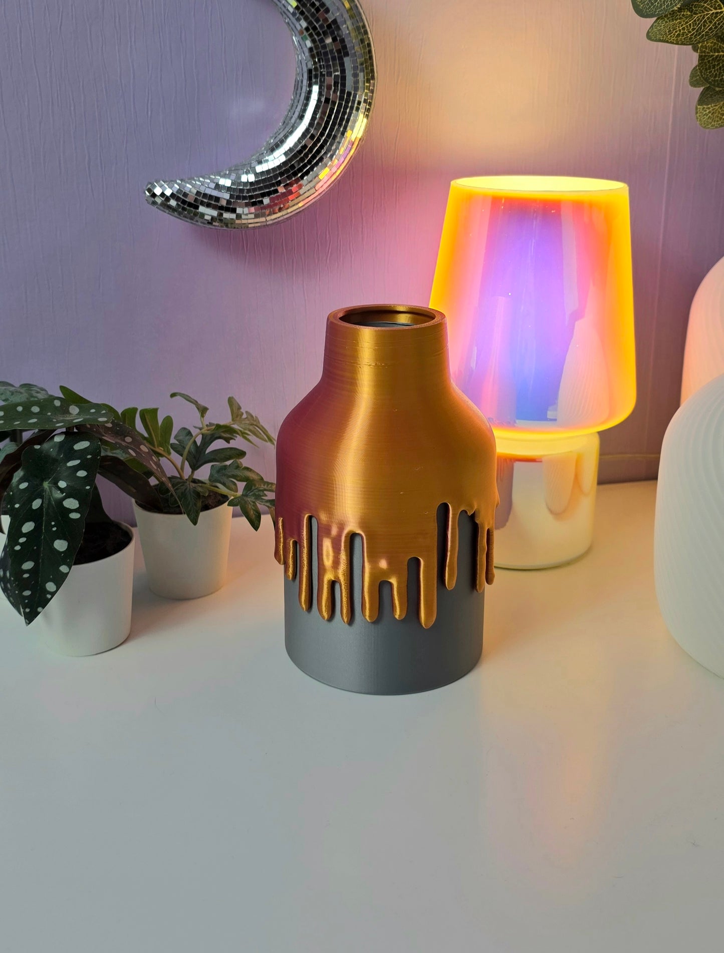 Vaas met schroefdop en drip effect