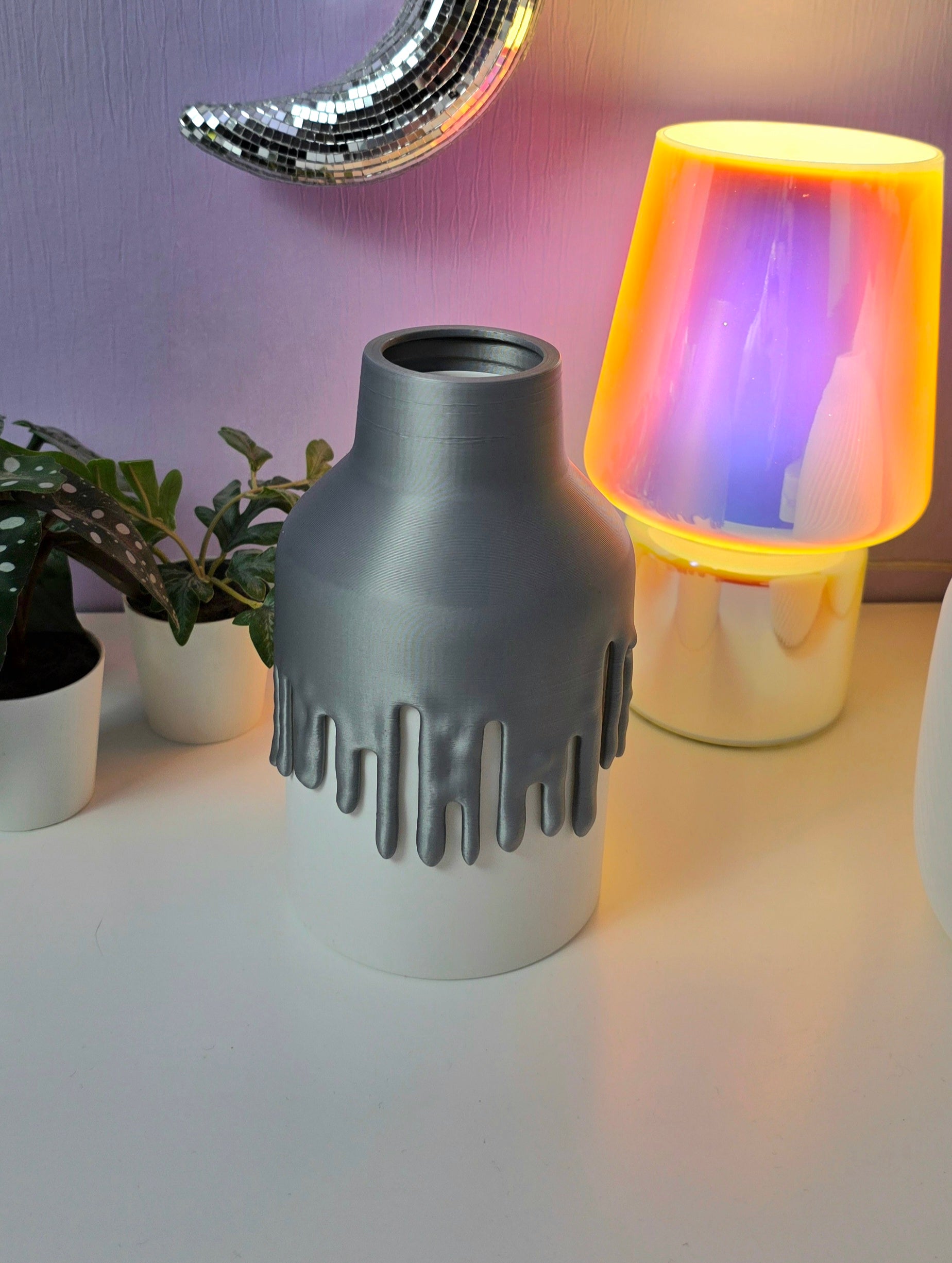 Vaas met schroefdop en drip effect