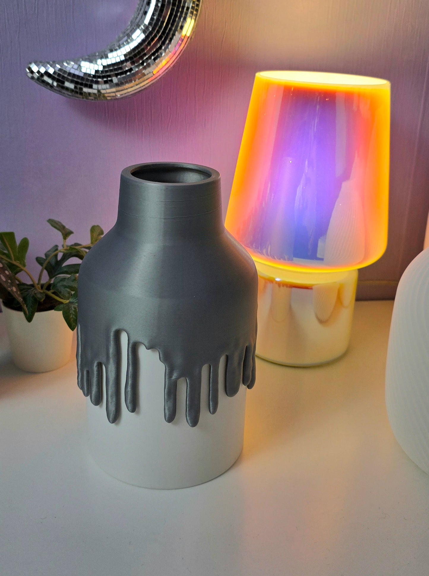 Vaas met schroefdop en drip effect