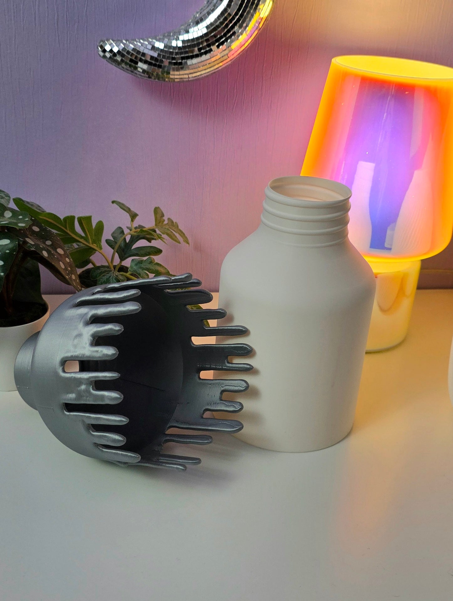 Vaas met schroefdop en drip effect
